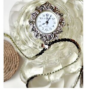 🕐LA BARON🕐 VTG SILVER PLATED FLOWER CLOCK PENDANT CHAIN NECKLACE OR CHARM🌼